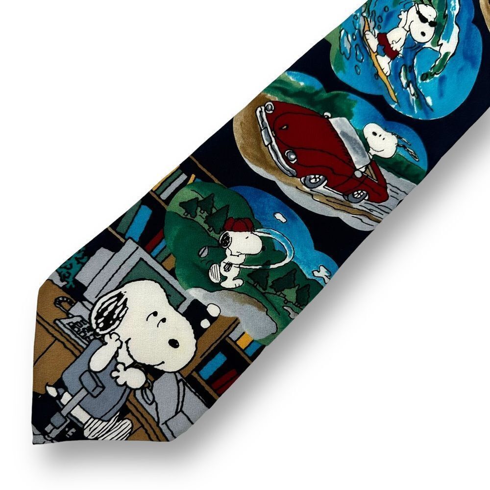 Peanuts My Body May be at Work but my mind‎ is on Vacation Snoopy silk tie
